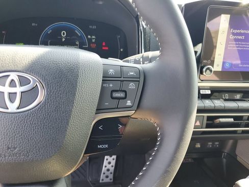 New 2026 Toyota Camry SE w/ Convenience Package FWD image 24