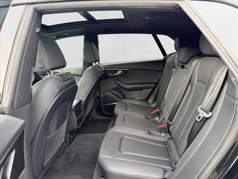 Used 2023 Audi Q8 Premium Plus w/ Premium Plus Package image 26