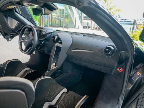 Used 2024 McLaren 750S Spider RWD image 86