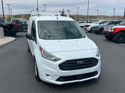 Certified 2019 Ford Transit Connect XLT FWD image 4