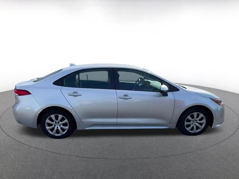 Used 2025 Toyota Corolla LE image 16
