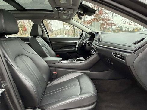 Used 2022 Hyundai Sonata Limited w/ Cargo Package image 28