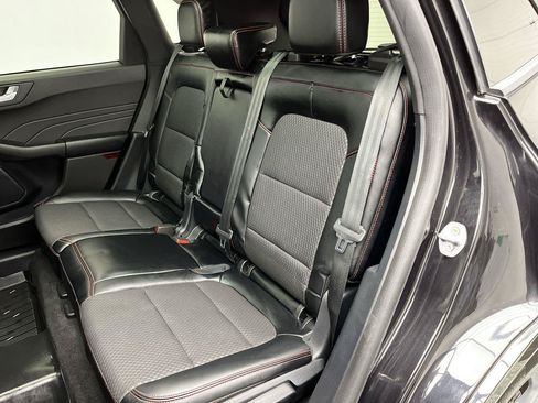 Used 2024 Ford Escape ST-Line w/ Tech Pack #1 AWD/4WD image 13