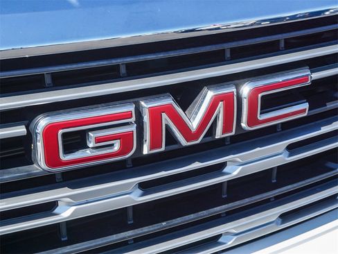 Used 2024 GMC Sierra 1500 SLE w/ Max Trailering Package image 10