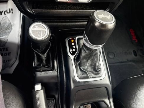 Used 2021 Jeep Wrangler Unlimited Sahara AWD/4WD image 22