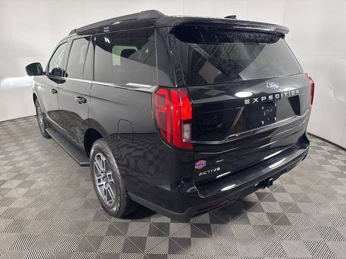 Used 2025 Ford Expedition Active AWD/4WD image 6