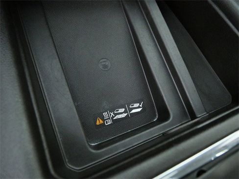 Used 2021 GMC Sierra 3500 Denali w/ Denali Ultimate Package image 24