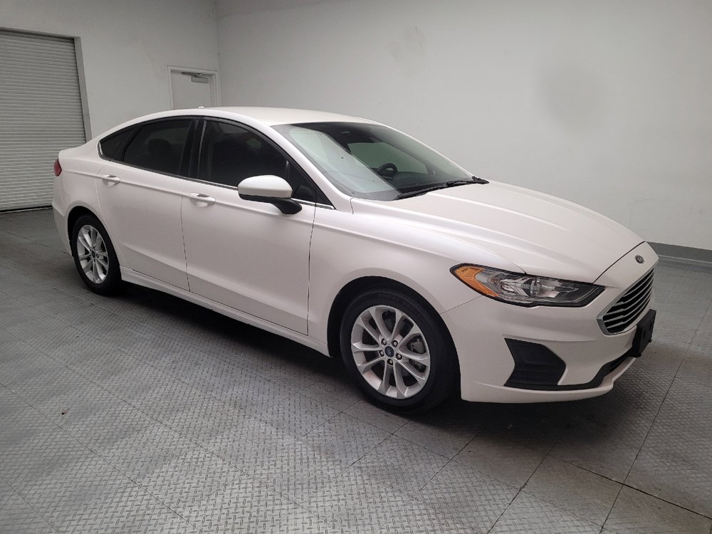 Used 2019 Ford Fusion SE FWD image 11