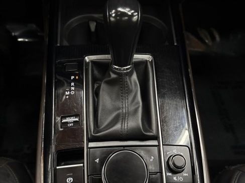 Used 2022 MAZDA CX-30 AWD 2.5 S w/ Premium Package image 17