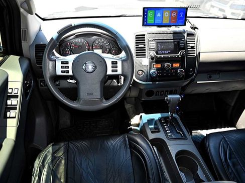 Used 2017 Nissan Frontier SV w/ SV Value Truck Package RWD image 12