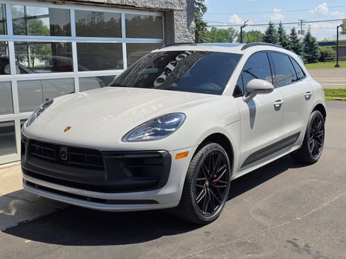 Used 2023 Porsche Macan GTS AWD/4WD image 1