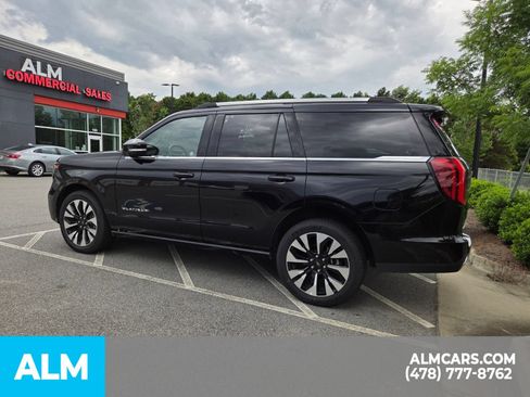 Used 2025 Ford Expedition Platinum AWD/4WD image 11