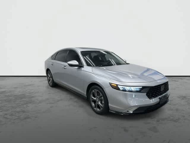 Used 2023 Honda Accord EX-L image 6