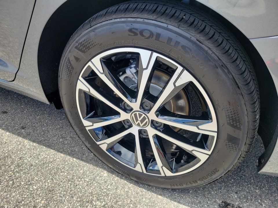 Certified 2026 Volkswagen Jetta Sport FWD image 23