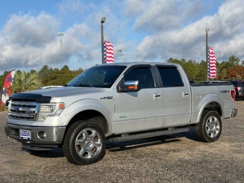 Used 2014 Ford F150 Lariat w/ Equipment Group 502A Luxury image 11