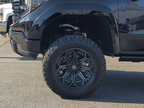 New 2025 GMC Sierra 1500 AT4 w/ AT4 Premium Package image 29