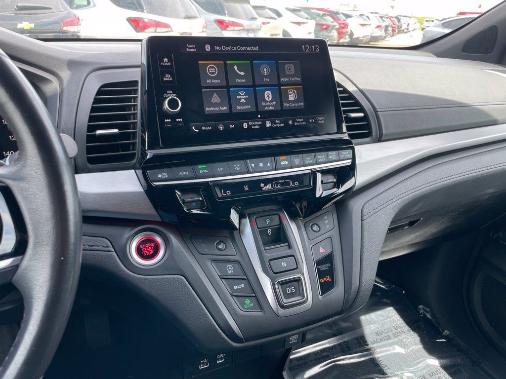 Used 2025 Honda Odyssey Sport-L image 11