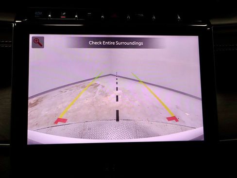 Used 2025 Jeep Grand Cherokee Limited 4xe image 2