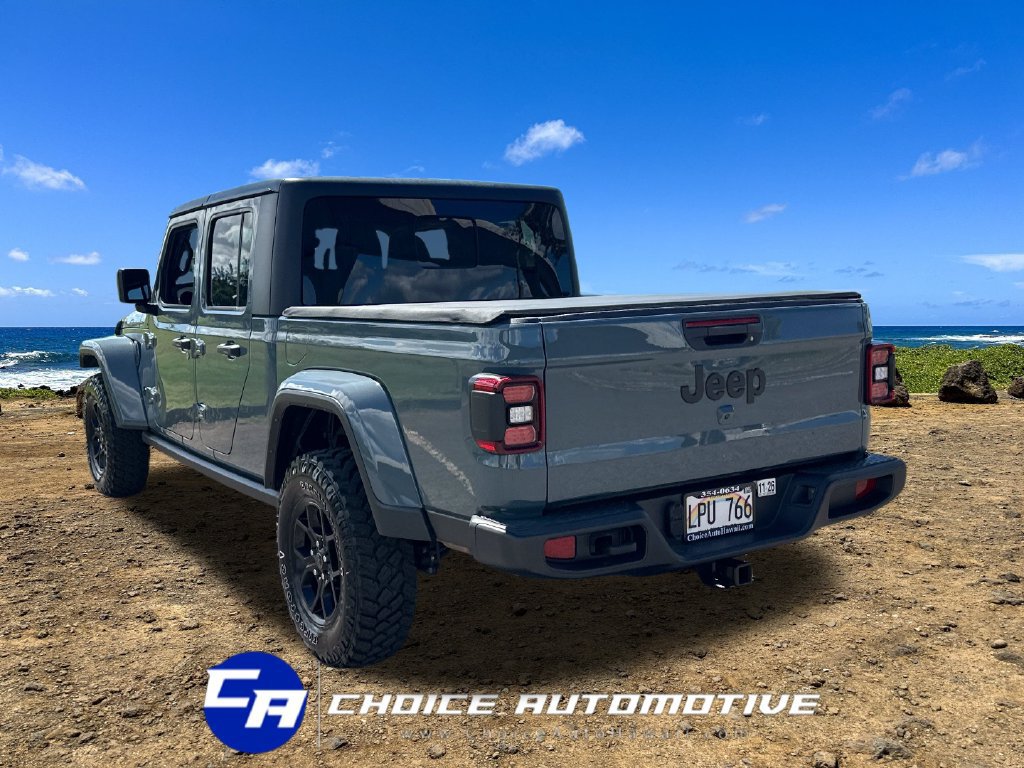 Used 2024 Jeep Gladiator Sport AWD/4WD image 5