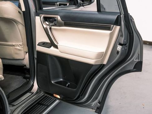 Used 2021 Lexus GX 460 Premium image 42