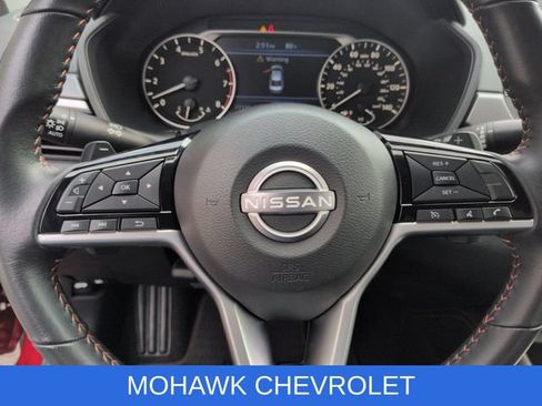 Used 2024 Nissan Altima 2.5 SR AWD/4WD image 11