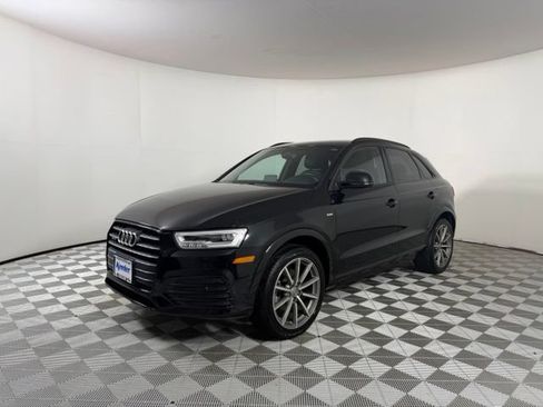 Used 2017 Audi Q3 2.0T Prestige w/ Prestige Package AWD/4WD image 3