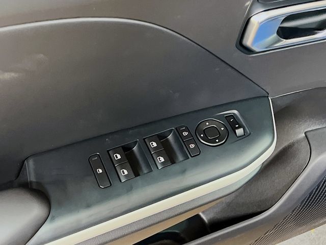 New 2025 Kia K4 GT-Line w/ GT-Line Sunroof Package FWD image 18