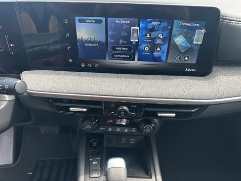 New 2026 Nissan Kicks SV FWD image 19