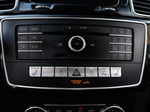 Used 2016 Mercedes-Benz GLE 400 4MATIC image 38