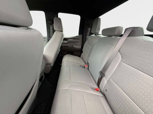 Used 2022 Chevrolet Silverado 1500 LT RWD image 15