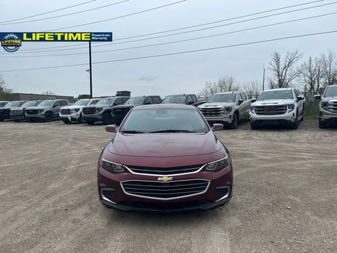 Used 2016 Chevrolet Malibu Premier w/ Driver Confidence Package FWD image 3