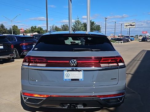 New 2026 Volkswagen Atlas Cross Sport SEL AWD/4WD image 6
