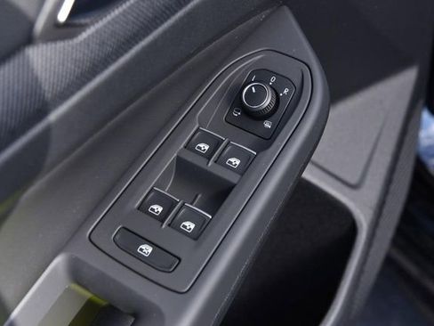 New 2026 Volkswagen Golf image 8