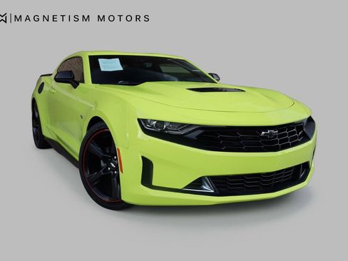 Used 2020 Chevrolet Camaro SS image 9