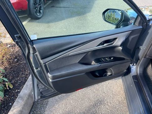 Used 2025 Toyota Camry SE w/ Multimedia Upgrade Package image 10