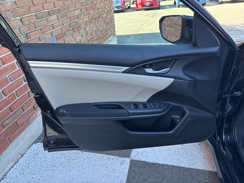 Used 2018 Honda Civic LX image 27