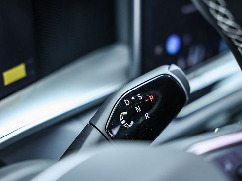 New 2026 Volkswagen Tiguan SE image 34