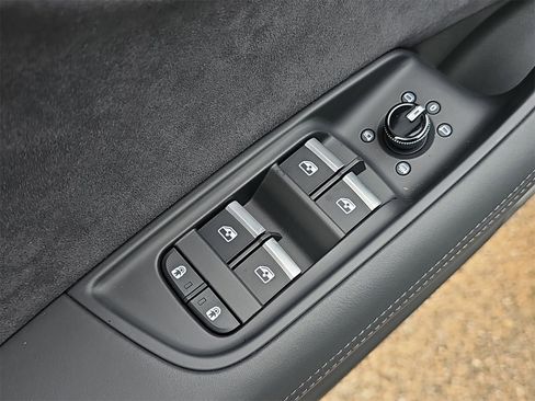 New 2026 Audi RS Q8 performance image 31