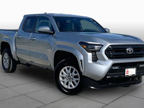 Certified 2026 Toyota Tacoma SR5 RWD image 3