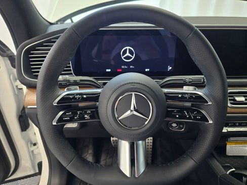 New 2025 Mercedes-Benz GLS 580 4MATIC image 14