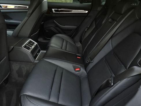 Used 2021 Porsche Panamera 4S AWD/4WD image 18