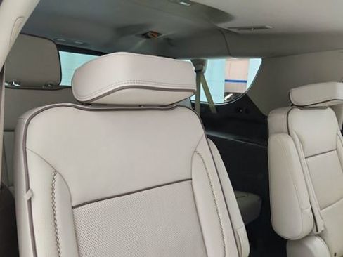 Used 2022 GMC Yukon XL Denali AWD/4WD image 27