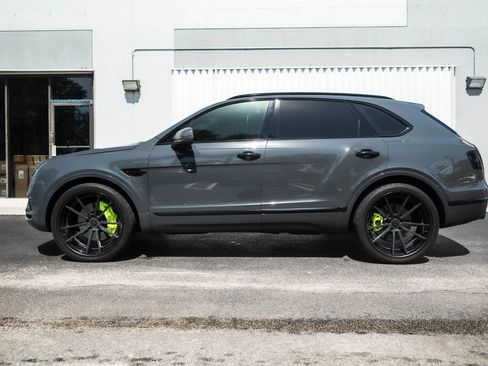 Used 2018 Bentley Bentayga AWD/4WD image 7