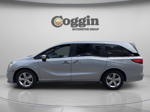Used 2020 Honda Odyssey EX image 2