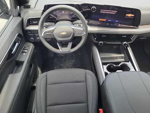 New 2026 Chevrolet Suburban LS w/ LPO, Dark Essentials Package RWD image 17