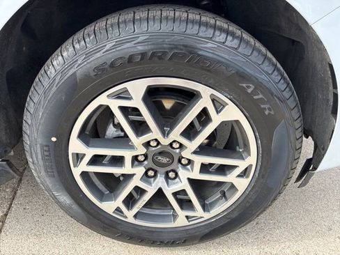 Used 2025 Ford Expedition Active image 16