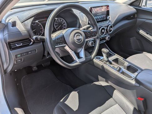 Used 2025 Nissan Sentra SV FWD image 16