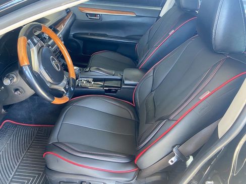 Used 2013 Lexus ES 300h image 24