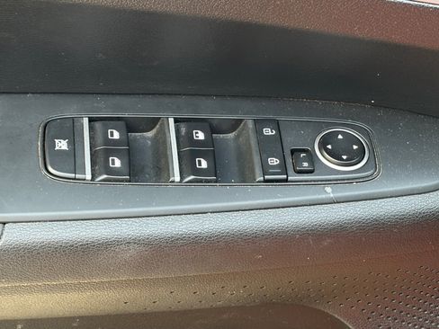 Used 2022 Kia Forte LXS w/ LXS Technology Package image 8