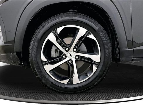 Used 2024 Chevrolet Trax RS FWD image 33